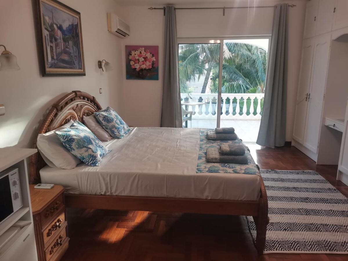 דירות Rivière Noire Artists House מראה חיצוני תמונה
